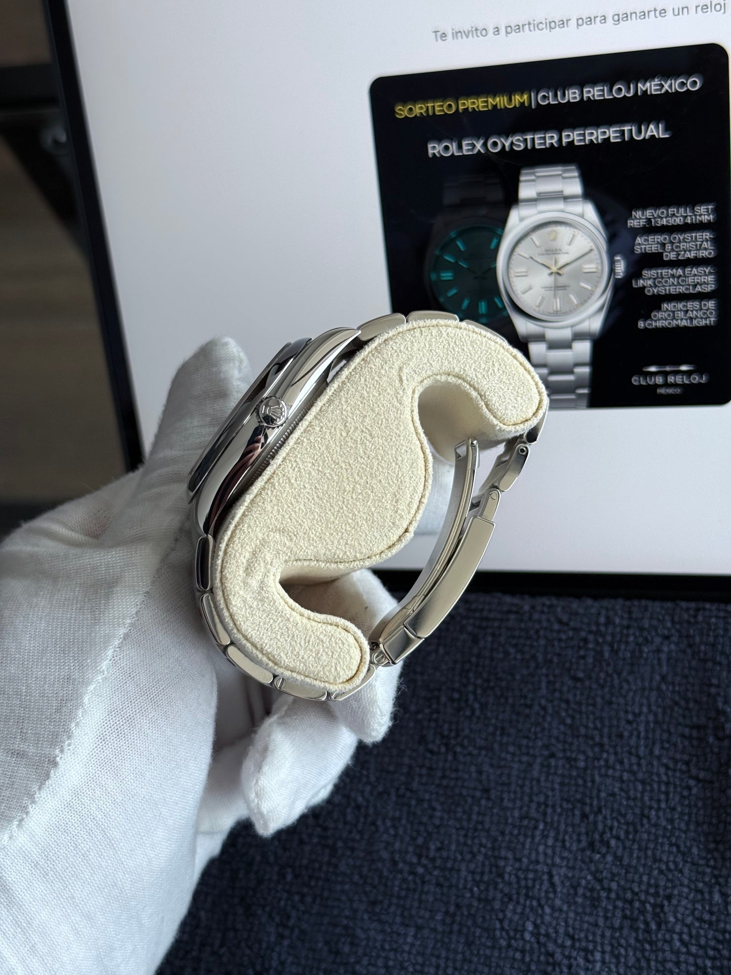 Andrés Puente | Rolex Oyster Perpetual